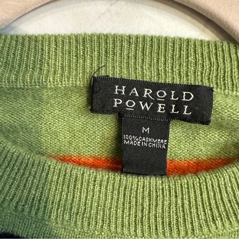 Luxury Harold Powell men’s crewneck sweater crafted from 100% pure cashmere. - Picture 4 of 6
